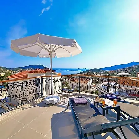 Villa Sleeps 6 Pool Air Con Wifi