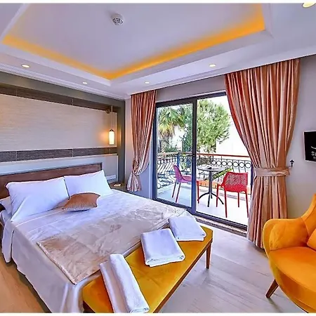 Villa Sleeps 6 Pool Air Con Wifi *